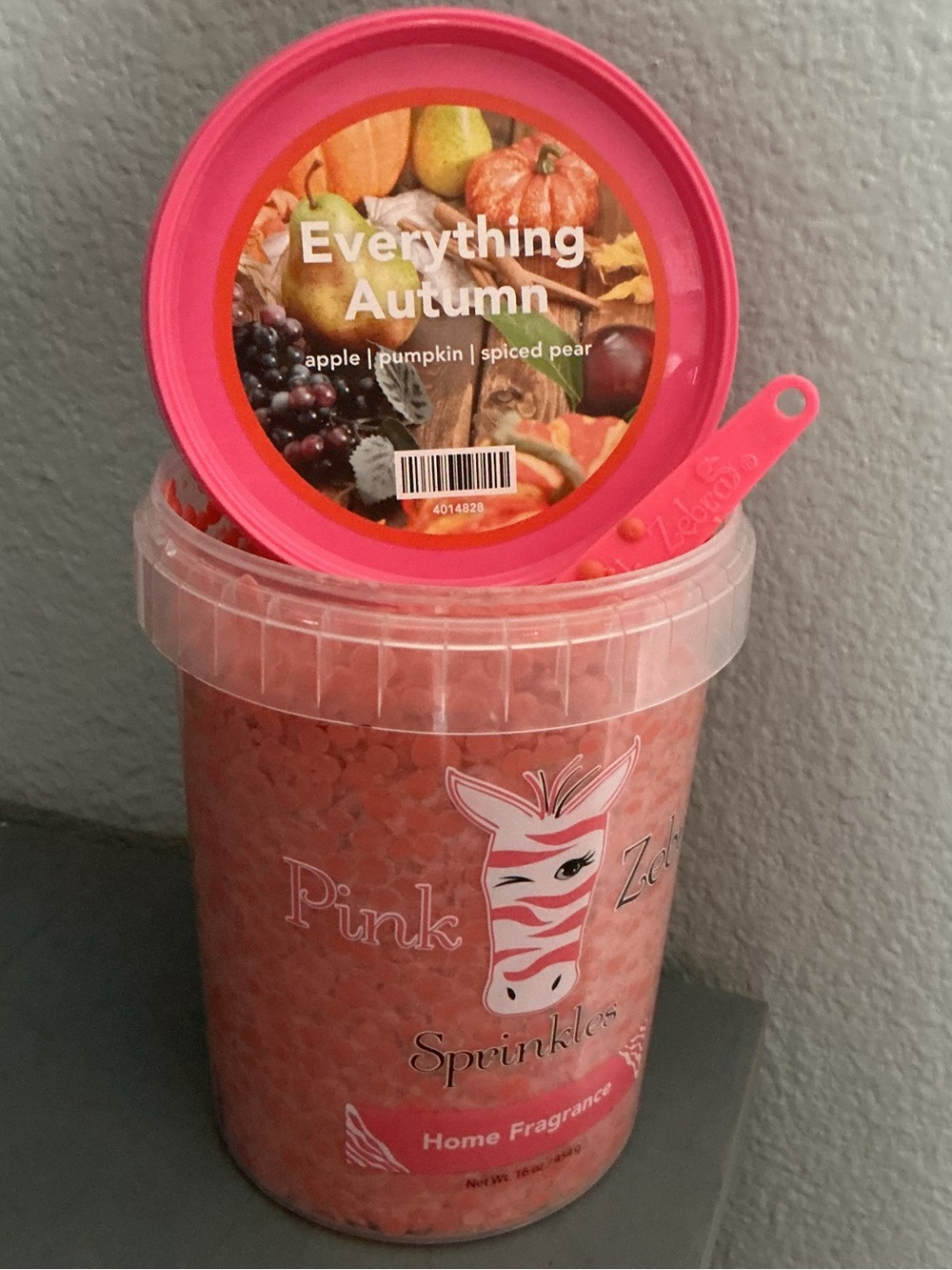 Everything Autumn Pink Zebra Wax Melts in a 4 oz blend bag
